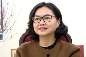  卫生部食品安全局长陈越娥因涉嫌“行贿”和“受贿”案件被起诉。 