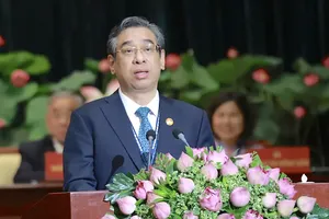 胡志明市市委副书记阮福禄将负责处理市党部的日常工作。 