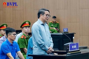 范泰河被指控收受顺安集团董事长7亿5000万元。 