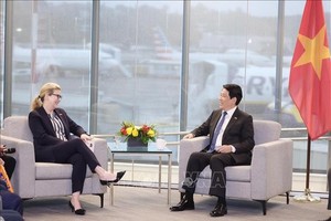 越南国家主席梁强会见波音商用飞机公司总裁