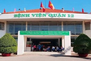 越南E.P.公司的21名工人正在中美西全科医院（原第十二郡医院）接受治疗。 