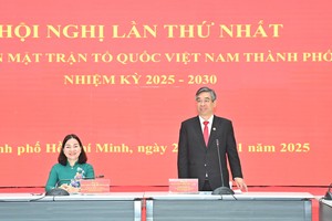  阮福禄同志蝉联胡志明市越南祖国阵线委员会主席 