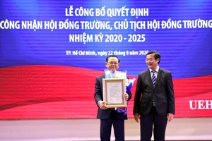 GS-TS Nguyễn Đông Phong làm Chủ tịch Hội đồng trường ĐH Kinh tế TPHCM