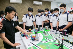 Giao lưu trực tuyến: Sức hút của khối ngành Kỹ thuật – Công nghệ