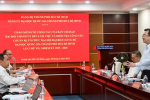 Đồng chí Nguyễn Thanh Nghị, Ủy viên Trung ương Đảng, Phó Bí thư Thường trực Thành ủy kết luận buổi làm việc. Ảnh: HOÀNG HÙNG