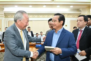Chủ tịch UBND TPHCM Nguyễn Văn Được tại buổi tiếp đoàn công tác của Tập đoàn Xây dựng Thái Bình Dương (Trung Quốc) do ông Nghiêm Giới Hòa, người sáng lập tập đoàn, làm trưởng đoàn. Ảnh: VIỆT DŨNG 