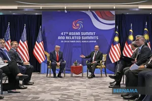 Thủ tướng Malaysia Anwar Ibrahim và Tổng thống Mỹ Donald Trump hội đàm tại Kuala Lumpur, Malaysia. Ảnh: BERNAMA