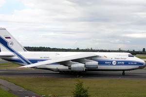 Máy bay chở hàng hạng nặng An-124 của Nga. Ảnh: MOSCOW TIMES