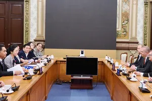 Phó Chủ tịch UBND TPHCM Nguyễn Lộc Hà tại buổi làm việc với đoàn đại biểu Phần Lan. Ảnh: HOÀNG HÙNG 