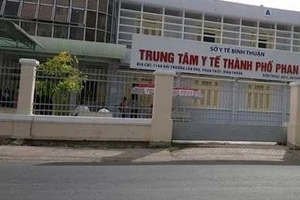 8 du khách là nhân viên y tế ở TPHCM đang điều trị tại Trung tâm Y tế TP Phan Thiết