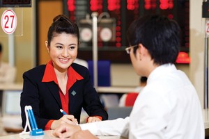 The female staff at the customer service divison of Sacombank