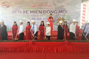 The groundbreaking ceremony of new Mien Dong coach station in District 9, HCMC on April 26 (Photo: SGGP)
