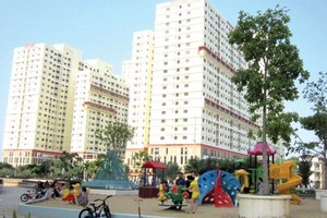 Apartment blocks for middle income people in District 7, HCMC (Photo: SGGP)