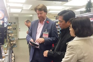 Cholimex Food leaders work with a foreign partner (Photo: SGGP)