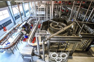 A production chain at the Saigon Alcohol Beer and Beverages Corporation’s plant in Thanh Loc Industrial Zone, Kien Giang Province. (Photo: VNA/VNS)