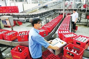 The Ministry of Industry and Trade has no policy of stamping beer products (Photo: SGGP)