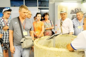 Foreign visitors visit War Remnants Museum in HCMC (Photo: SGGP)
