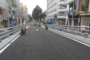 Pham Ngu Lao-Nguyen Oanh flyover branch opens to traffic on October 31 (Photo: SGGP)