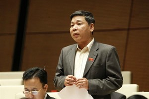 The draft Law on Preventing and Controlling Corruption is debated at the National Assembly on Tuesday. (Photo: VNA/VNS)