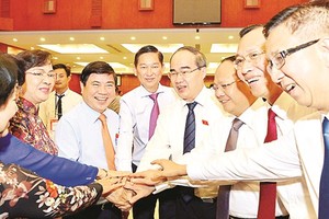 HCMC leaders at the sixth session of the city People’s Council, wrapping up on December 7 (Photo: SGGP)