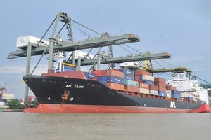Logistics costs are still high in Vietnam (Photo: SGGP)