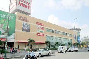 Lotte has strongly invested in Vietnam in retail field (Photo: SGGP)