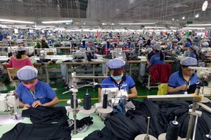 The factory of the Far Eastern New Apparel Vietnam Co. Ltd in Bac Dong Phu Industrial Park, Binh Phuoc province (Photo: VNA)