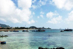 The shore in Ly Son will be reclaimed for construction of an urban area project if it is approved