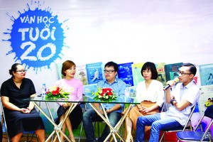 Young writers with works entering the final round of the sixth ‘Van hoc tuoi 20’ (Literature at your 20s) competition (Photo: SGGP)