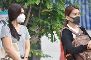 People in Bangkok wear masks to avoid smog on January 14, 2019 (Photo: Xinhua/VNA)