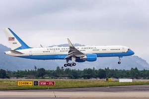 A C-32 lands in Da Nang Airport (Illustrative photo)