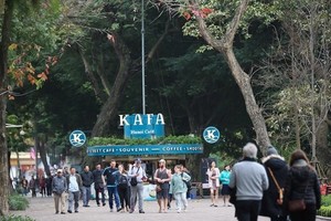Visitors to Hanoi (Source: VNA)
