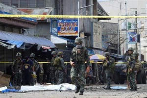 At the site of a bombing in the Philippines (Photo: AFP/VNA)