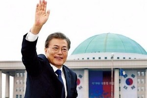 President of the Republic of Korea (RoK) Moon Jae-in arrived in Bangkok on September 2, becoming the first leader of the RoK to visit the Southeast Asian nation in seven years. (Photo: AP)