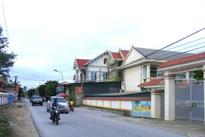 People in Do Thanh Commune (Yen Thanh District, Nghe An Province) can afford nicer houses thanks to legal labor exports