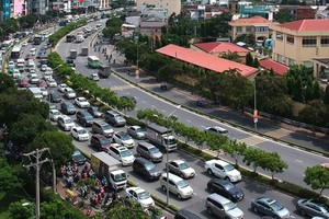 The number of vehicles in Vietnam has increased by 4-5 times in the past 10 years