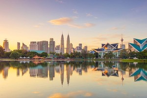 The Dewan Negara – the upper house of the Malaysian Parliament – has approved the Supply Bill (Budget) 2020, which has allocated 297 billion RM (around 71.7 billion USD) for the year’s expenditure (Photo: www.intheblack.com)