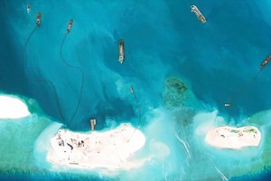 East Sea disputes should be solved based on international laws: Ukrainian schola