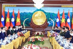Top priority given to enhancing special Vietnam-Laos ties: Leaders