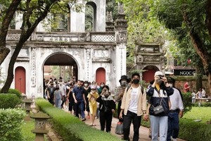 Hanoi serves 208,000 visitors during New Year holiday