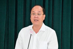 HCMC Party leader in charge of supervising settlement of residents' complaints