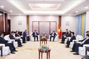 PM meets leaders of Chinese tech, energy, infrastructure groups