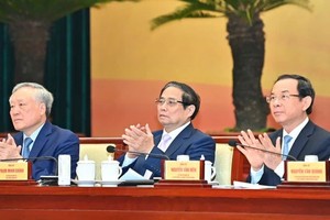 PM serves as head of inter-agency steering committee for financial centers