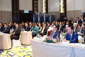 PM attends Vietnam–Malaysia Business Meeting in Kuala Lumpur