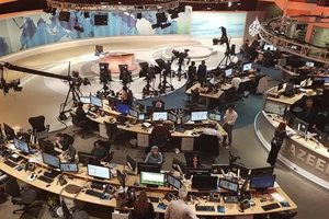 Trong đài truyền hình Al-Jazeera ở Doha, Qatar. Ảnh: AP