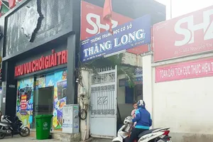 Tiệm game V2 nằm sát vách Trường THCS Thăng Long 