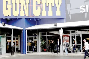 Cứ 4 người dân New Zealand có 1 người sở hữu súng