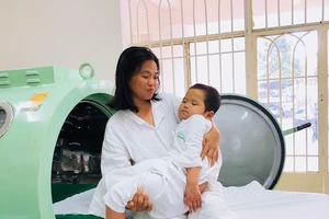 Điều trị thành công một trường hợp trẻ sống thực vật