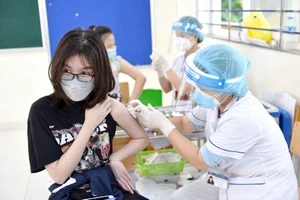 Không nên buộc phải có mã định danh cá nhân khi tiêm vaccine Covid-19