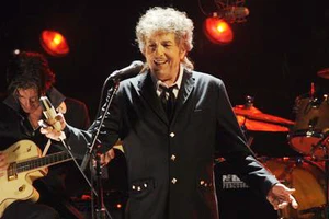 Bob Dylan ra sách